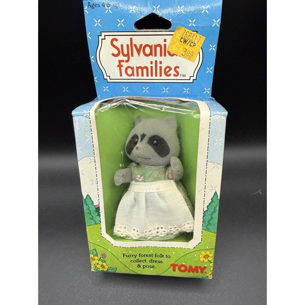Vintage 1988 TOMY Sylvanian Families Pansy Chestnut Raccoon Mother #2868 SEALED